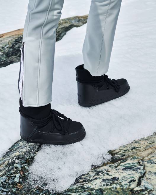 INUIKII kvinnor klassisk stövel F4NR120 Skodon svart